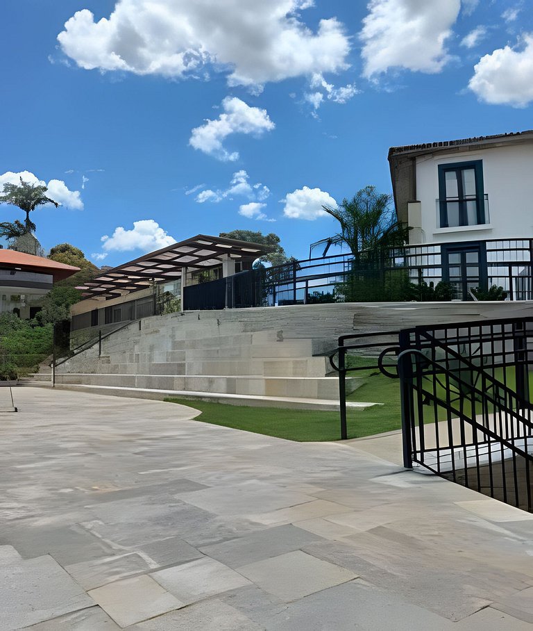 Quinta Santa Barbara Resort- MC